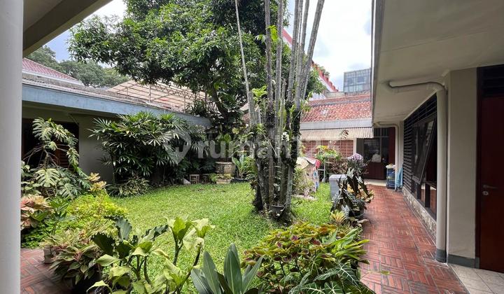 Rumah Luas dan Asri di Sayap Dago Bandung 1