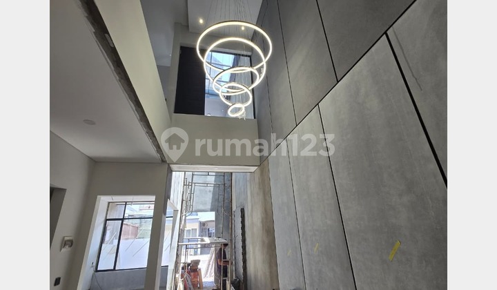 Rumah Baru New Japanese Style di Mekar Wangi