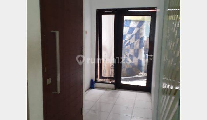 Ruang Usaha Lokasi Ramai di Sayap Riau 2