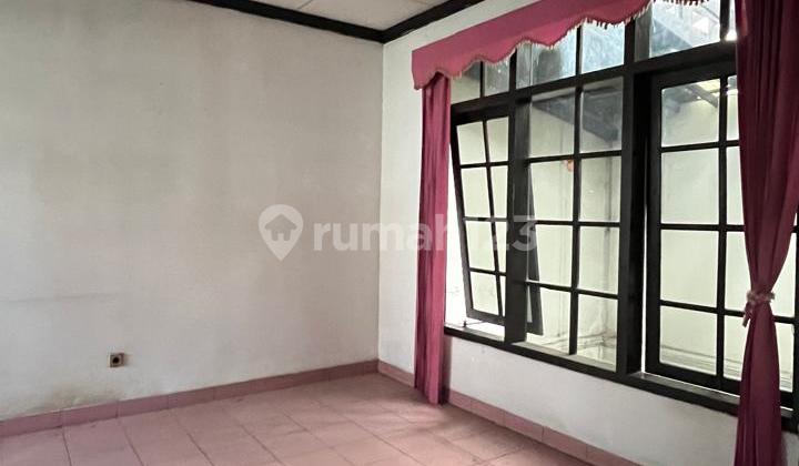 Jual Rumah Lama Strategis di Sayap Buah Batu Bandung Jual Rumah Lama Strategis di Sayap Buah Batu Bandung