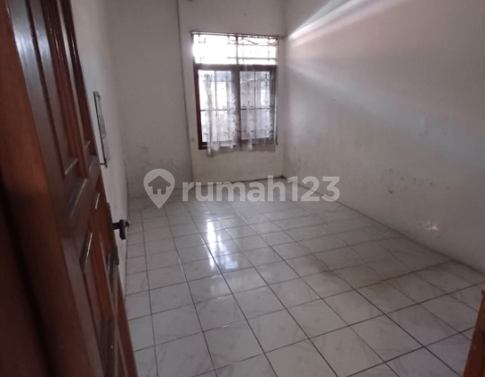 Rumah Luas Ada Garasi Kebon Kopi Bandung