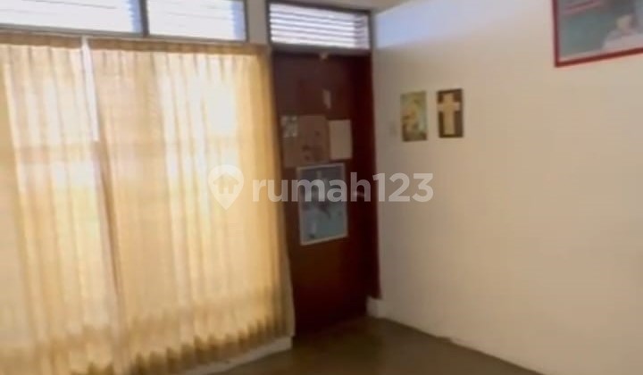 Rumah Terawat Siap Huni di Tengah Kota Sayap Riau Bandung