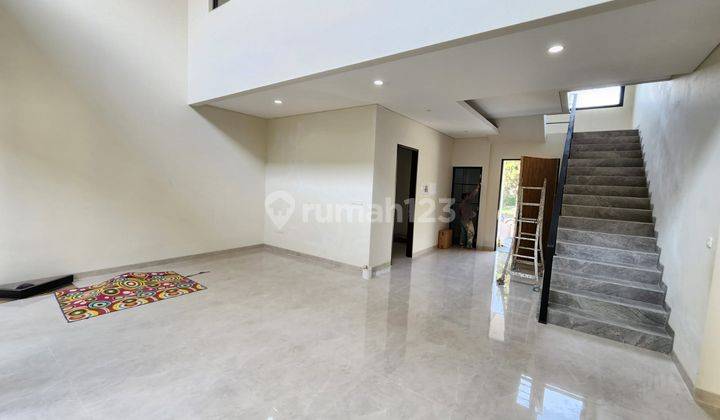 Rumah Minimalis 2 Lantai Siap Huni Singgasana Mekarwangi Bandung 2