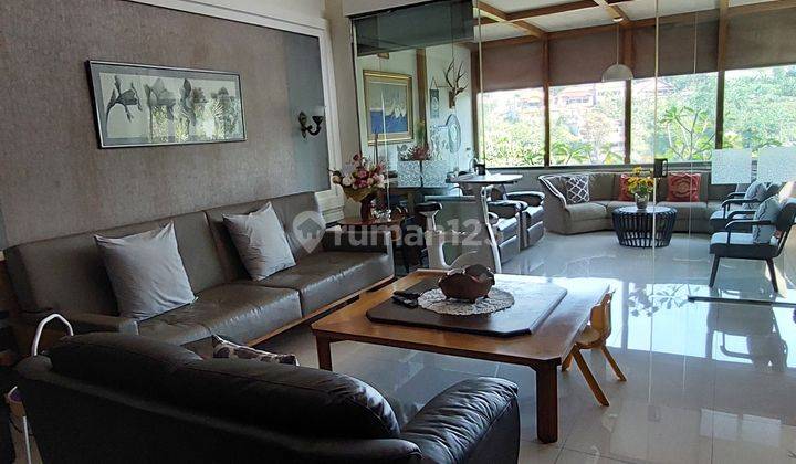 Dijual Cepat Rumah Asri Semi Furnish di Ciumbuleuit Bandung 1