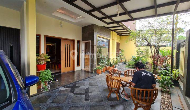 Rumah Megah 3 Lantai di Komplek Dadali Kota Bandung 2