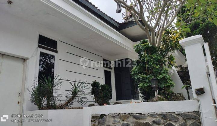  Dijual Rumah Strategis Siap Huni di Sayap Pasteur, Bandung 1