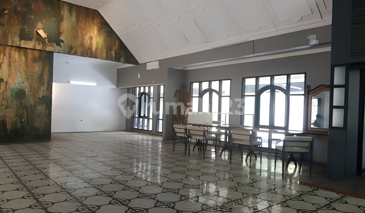 Rumah Usaha Siap Pakai di Sayap Dago Bandung Rumah Usaha Siap Pakai di Sayap Dago Bandung