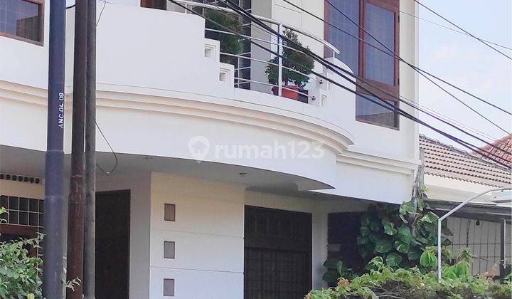 Rumah Bagus Tengah Kota Full Furnish Di Jl Ancol Bandung 2