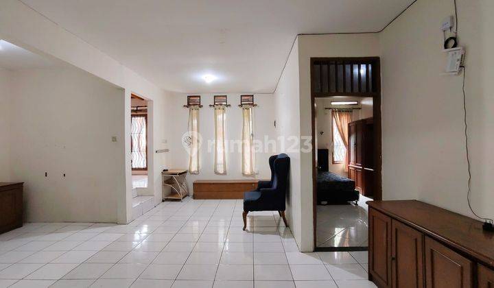 Jual Rumah Bagus Semi Furnish Dekat Mall di Turangga Bandung 1