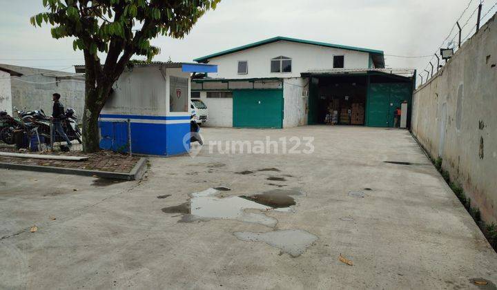 Disewakan Gudang Luas Strategis Tanpa Sekat di Holis Raya Bandung 1