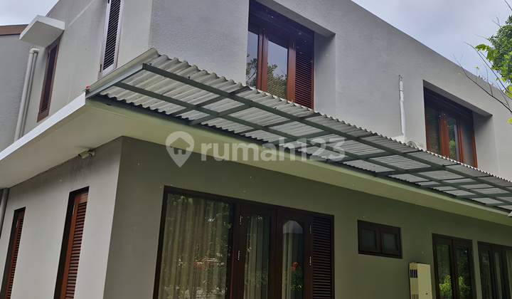Rumah Minimalis Hitung Tanah di Sayap Hegarmanah, Ciumbuleuit Bandung