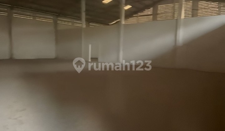 Gudang Luas Siap Pakai di Cimareme Bandung