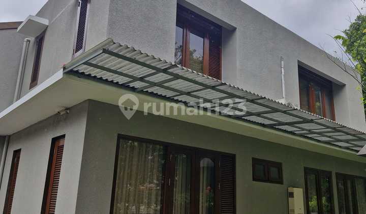 Rumah Minimalis Hitung Tanah di Sayap Hegarmanah, Ciumbuleuit Bandung