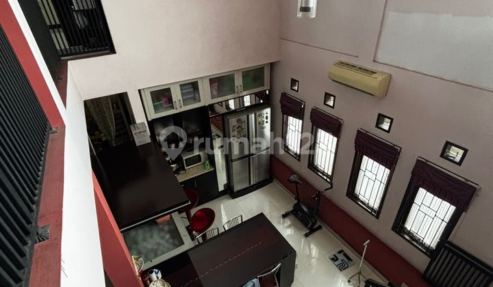 Jual Rumah Bagus 2,5 Lantai Semi Furnished Di Sukawarna Bandung 2
