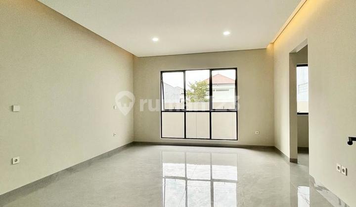 Rumah Minimalis Cantik Dijual di Batununggal Bandung – 180/202 m², 4+1 KT, 3+1 KM, Hadap Barat, SHGB, Strategis, Harga 3M-an!