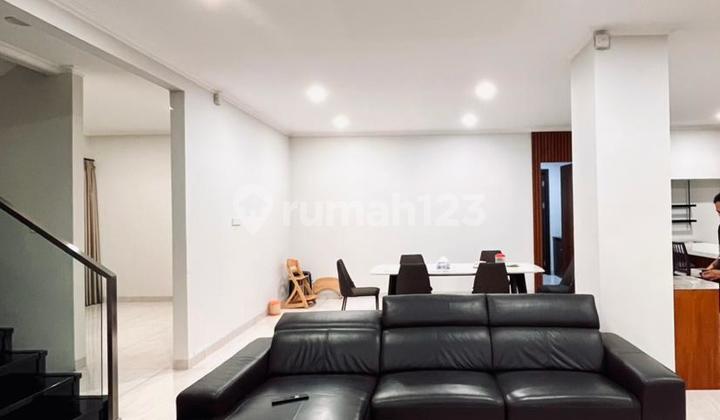 Dijual Rumah Mewah Fully Furnished Batununggal LT 375M