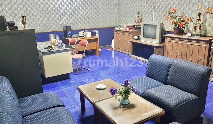 Dijual Ruang Usaha Strategis Mainroad Jalan Dalem Kaum Bandung – Cocok untuk Tempat Hiburan, Toko, Kafe, dan Restoran