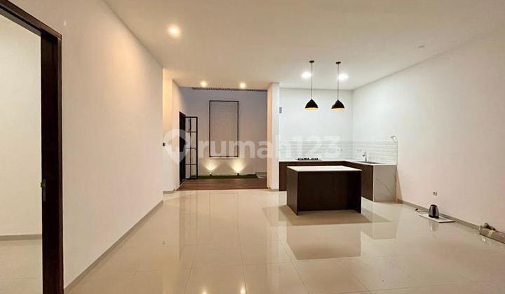 Rumah Bagus 1 Lantai di Batununggal Indah Estate - Lokasi Favorit dan Siap Huni Rumah Bagus 1 Lantai di Batununggal Indah Estate - Lokasi Favorit dan Siap Huni