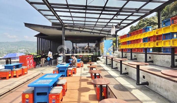 Strategic Business Space View of Bandung City in Dago Pakar