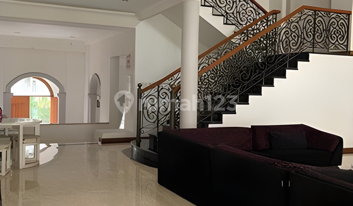 Rumah Mewah Siap Huni di Setraduta Bandung 2