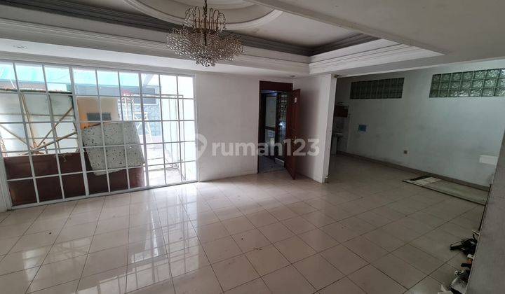 Rumah Strategis Tengah Kota di Jl. Kemuning Bandung 2