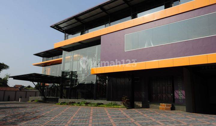 Bangunan Megah Strategis Cocok Untuk Kantor di Mainroad Cimindi 2