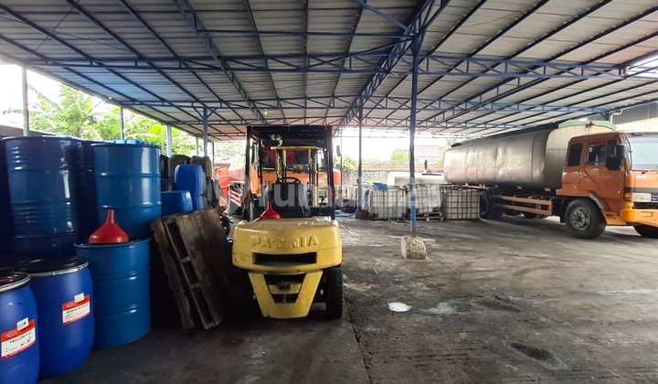 Warehouse in Cisirung with Strategic Access Location.