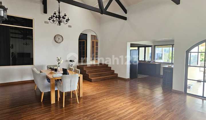 Villa Punclut Dengan View Kota Bandung