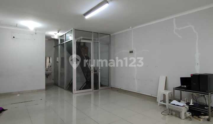 Ruko Siap pakai Mainroad Holis Regency Ruko Siap pakai Mainroad Holis Regency