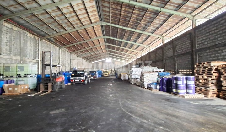 Warehouse in Cisirung with Strategic Access Location.