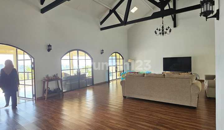 Villa Punclut Dengan View Kota Bandung