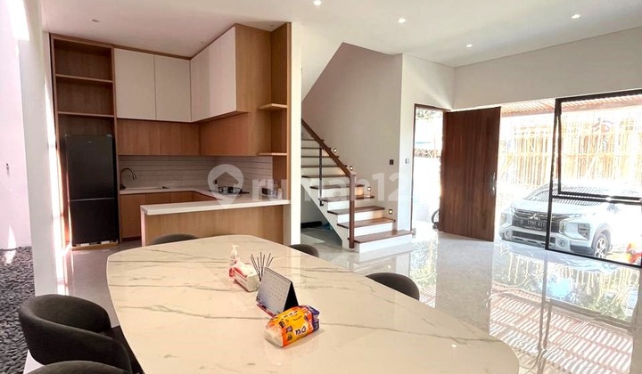 Rumah Eco Green Riverside Residence di Setraduta 2