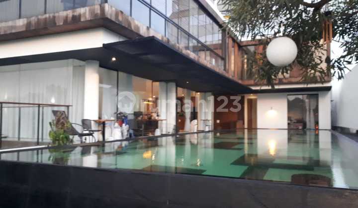 Rumah Mewah 3 Lantai Siap Huni Tatar Rambutkinasih KBP