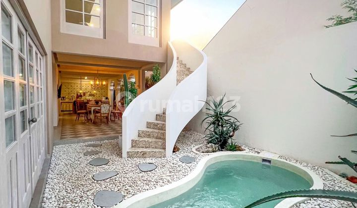 Villa 4 Unit Furnished Cocok untuk Airbnb Ada Jacuzzi & Pool Dago Bandung