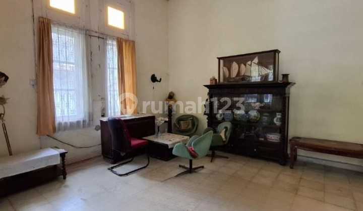 Rumah Dengan Parkiran Luas Cocok Untuk Usaha di Sayap Riau 2