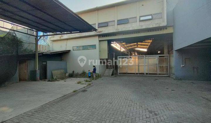 Gudang luas strategis pusat kota daerah Tegalega 4