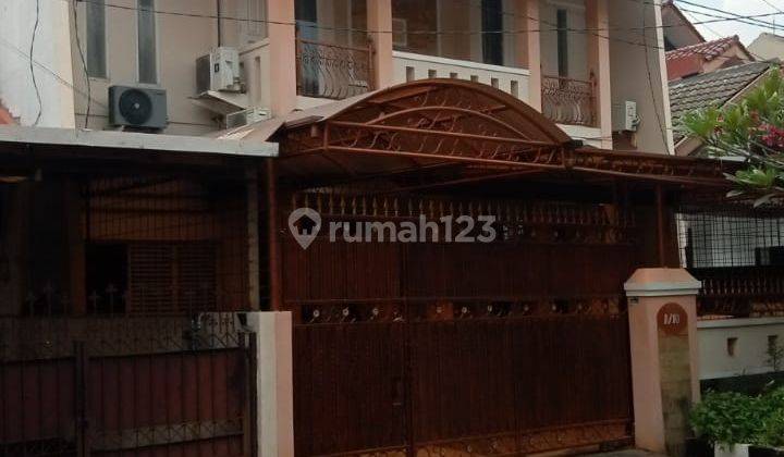 Dijual Rumah Siap Huni.di Komplek Billymoon Pondok Kelapa 1