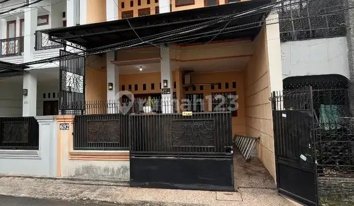 Disewakan Rumah Minimalis Di Pondok Bambu 1