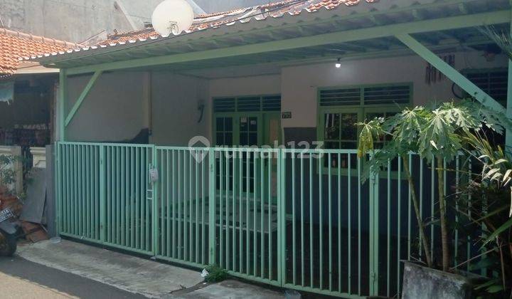 Dijual Rumah Hitung Tanah Dalam Komplek Di Pondok Bambu 1