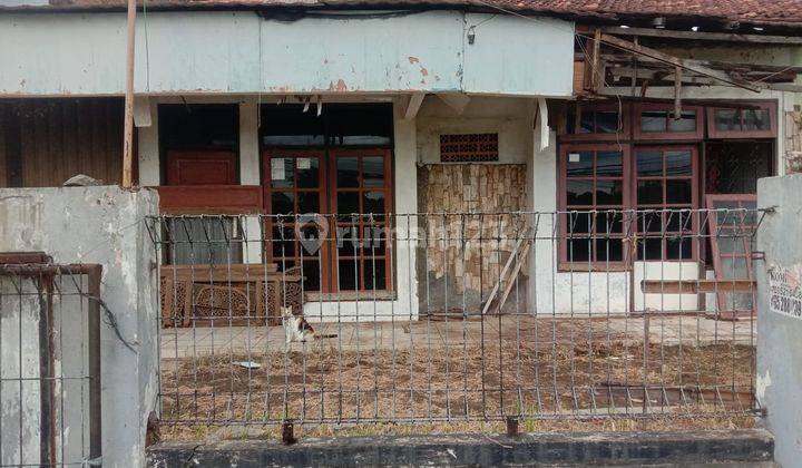 Dijual Cepat Rumah Tua Hitung Tanah Di Pondok Bambu 1