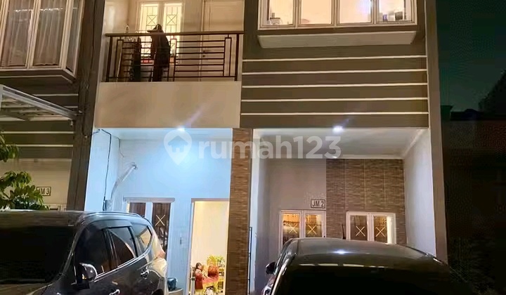 Quick Sale Ready-to-Occupy House in Jatinegara Indah Housing 1