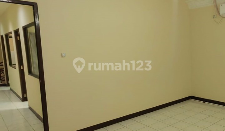 3.5-Story Shop House for Rent at Daan Mogot Baru, DM 551, Strategic Location 3.5-Story Shop House for Rent at Daan Mogot Baru, DM 551, Strategic Location
