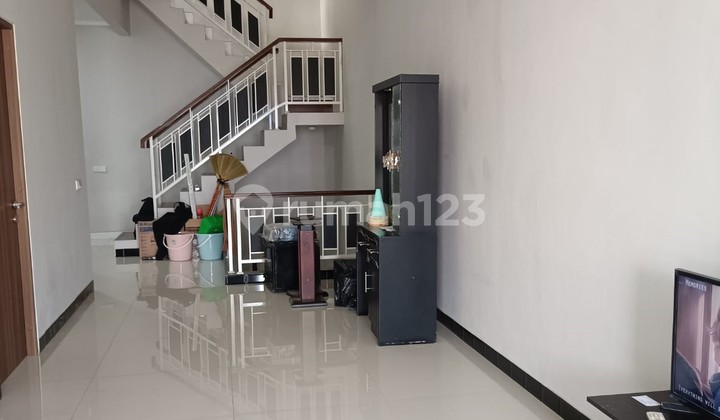 Rumah sangat bagus siap huni di Taman Semanan Indah, TS 545