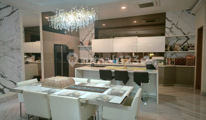 Neat and ready-to-occupy house with good interior in Mutiara Kedoya, MK 399 2