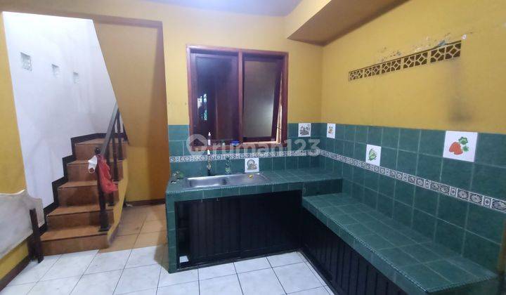 Rumah Ukuran Besar Harga Nego di Jl. Raya Dongkal Cipondoh,rd 288 2