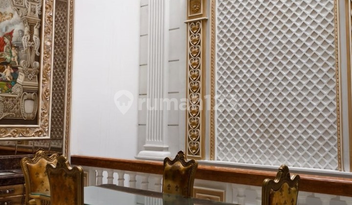 Rumah Mewah Interior Bagus di Taman Palem Lestari, Tp 425