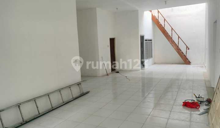 Rumah sewa luas harga nego di Taman Kota, TK 373 2