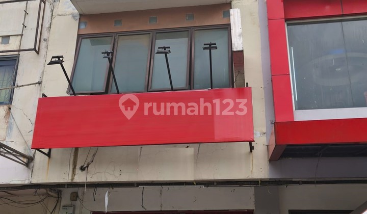 4-story shop-house ready for use, strategic location in Daan Mogot Baru, DM 326 4-story shop-house ready for use, strategic location in Daan Mogot Baru, DM 326