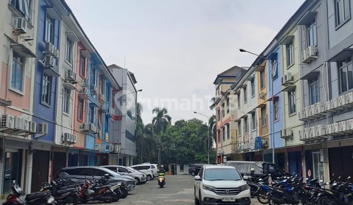 Ruko di Komplek Perkantoran Stegis di Citra Niaga, Cg 567