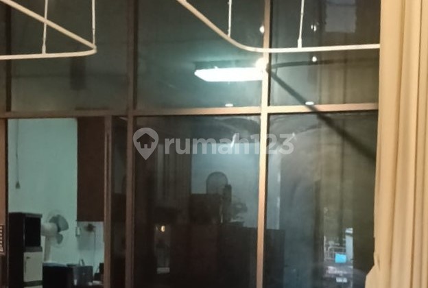 Ready-to-use shop house in the strategic location of Duta Garden, DG 510 2